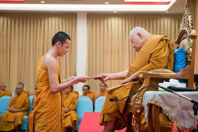 Hoa Hậu chuyển giới trở lại làm đàn ông: Trithipnipa vì thích đồ nam