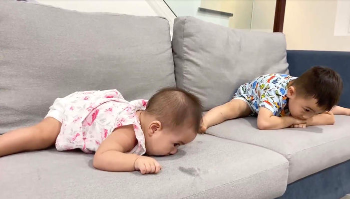 Ái nữ nhà Hoàng tử xiếc Quốc Cơ mới 8 tháng tuổi đã xoạc siêu đỉnh
