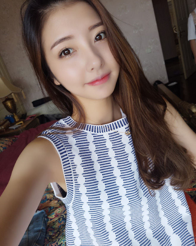 Khi các hot girl triệu follower lỡ tắt filter: Đắc Nhi lộ mặt mụn