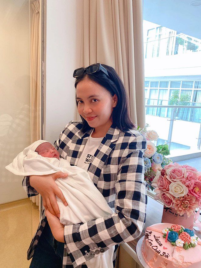 Gen trội nhà sao: Chị em nhà Nhã Phương toàn cực phẩm