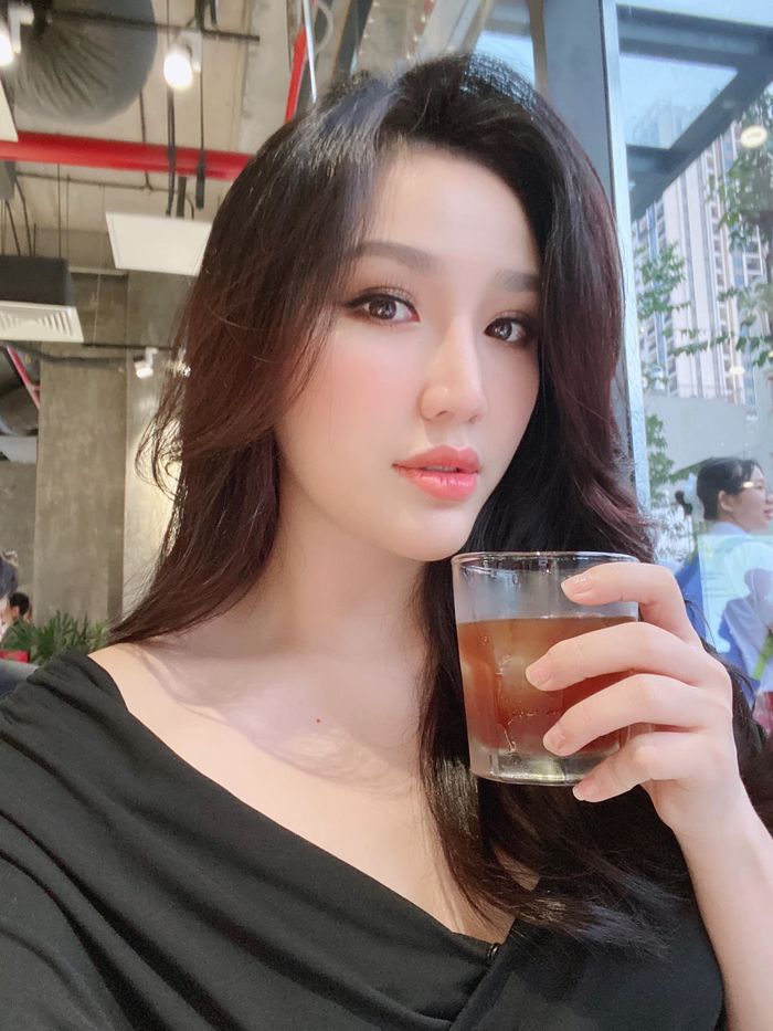 Bảo Thy bật mí bí quyết có làn da đẹp căng mướt nhờ... uống bia