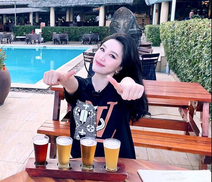 Bảo Thy bật mí bí quyết có làn da đẹp căng mướt nhờ... uống bia