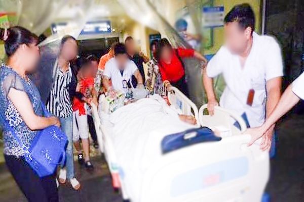 Bé trai không qua khỏi vì cắn vỡ cặp nhiệt độ, mẹ hối hận vì chủ quan