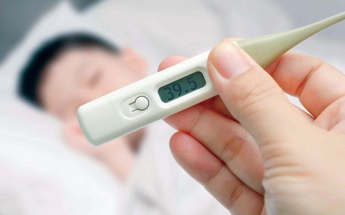 Bé trai không qua khỏi vì cắn vỡ cặp nhiệt độ, mẹ hối hận vì chủ quan