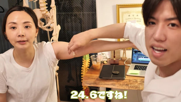 Bộ đôi bài tập chỉ mất 3 phút thực hiện mỗi ngày giúp thu nhỏ bắp tay