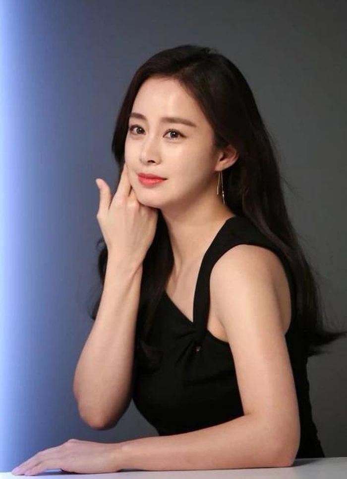 Top 10 diễn viên đẹp nhất Hàn Quốc: Song Hye Kyo bị Kim Tae Hee bỏ xa