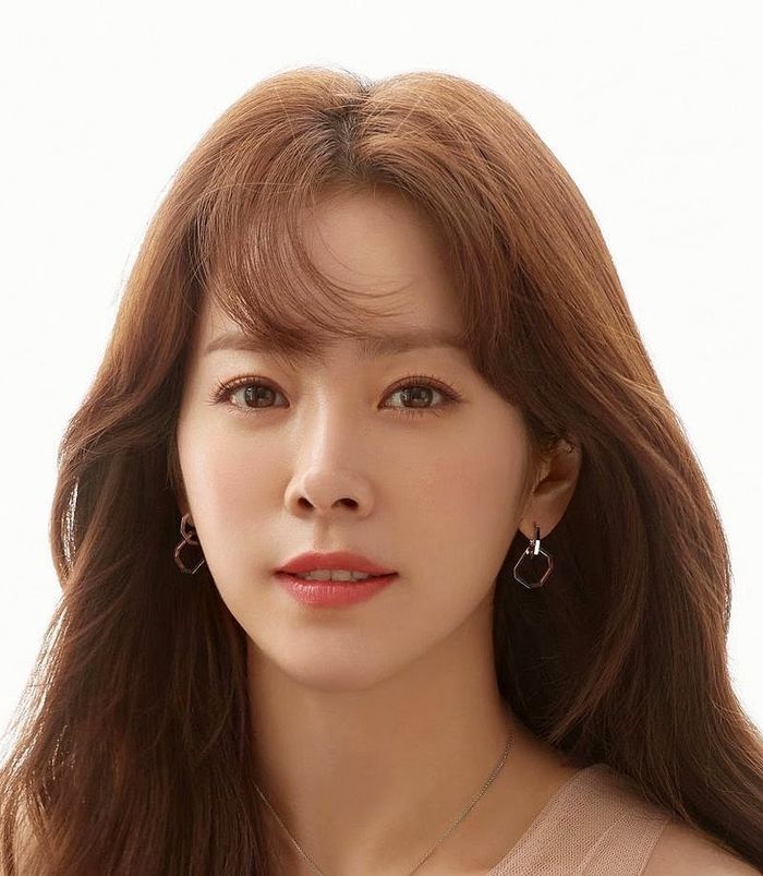 Top 10 diễn viên đẹp nhất Hàn Quốc: Song Hye Kyo bị Kim Tae Hee bỏ xa