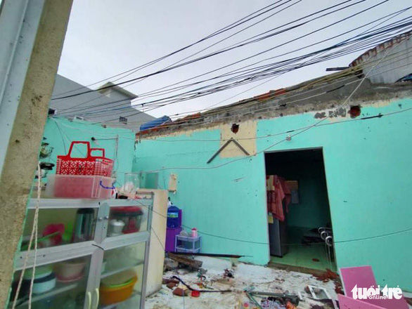 Cập nhật mới: Đảo Lý Sơn tan hoang khi bão số 9 càn quét qua