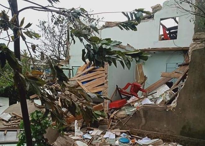 Cập nhật mới: Đảo Lý Sơn tan hoang khi bão số 9 càn quét qua