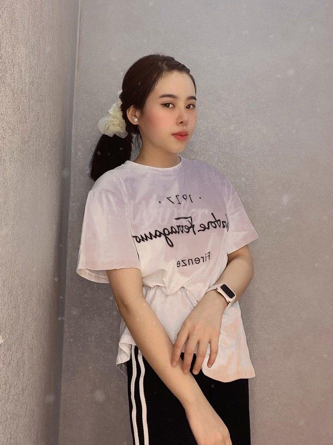 Cuộc sống hiện tại của cô dâu được chị tặng 2,5 tỷ đồng, 49 cây vàng