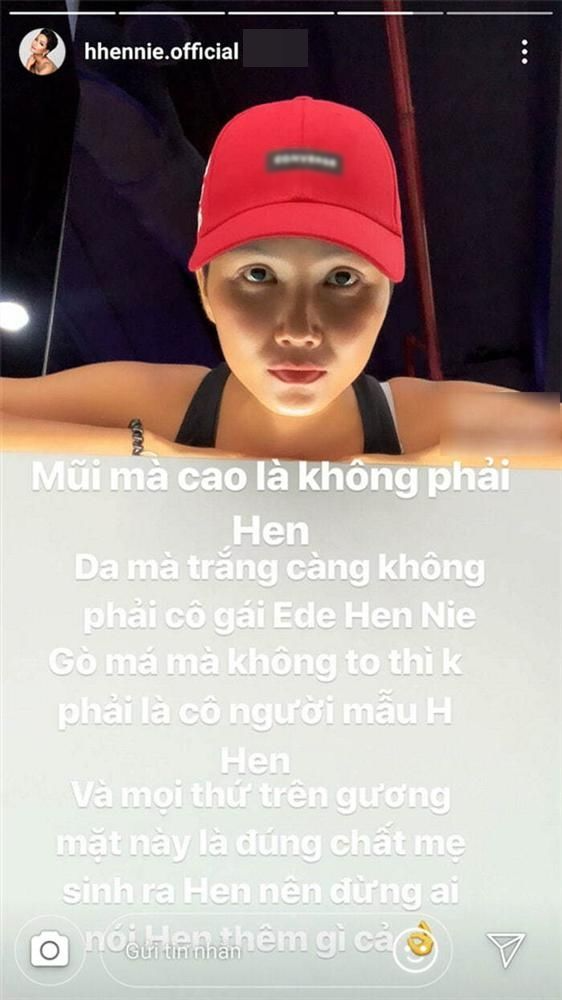 Mai Phương Thúy và dàn Hoa hậu tự khoe khuyết điểm