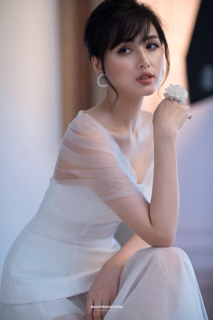 Dàn hot girl đời đầu 2 con vẫn đẹp: Tâm Tít, Huyền Baby đỉnh cao