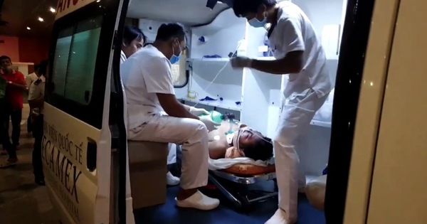 Hiệp sĩ bắt cướp qua đời: Cha chờ trước phòng cấp cứu, vợ bầu 3 tháng