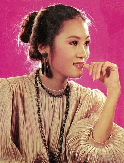 Ảnh thời trẻ của nữ nghệ sĩ hài đình đám
