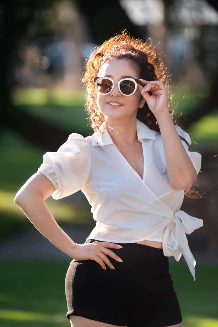 Ảnh thời trẻ của nữ nghệ sĩ hài đình đám