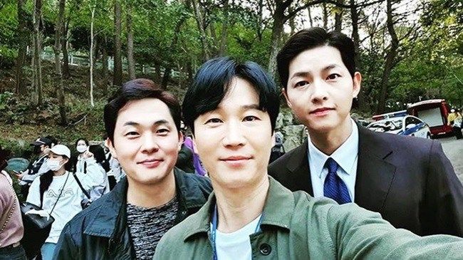 Hậu ly hôn Song Joong Ki liên tiếp vướng vận đen