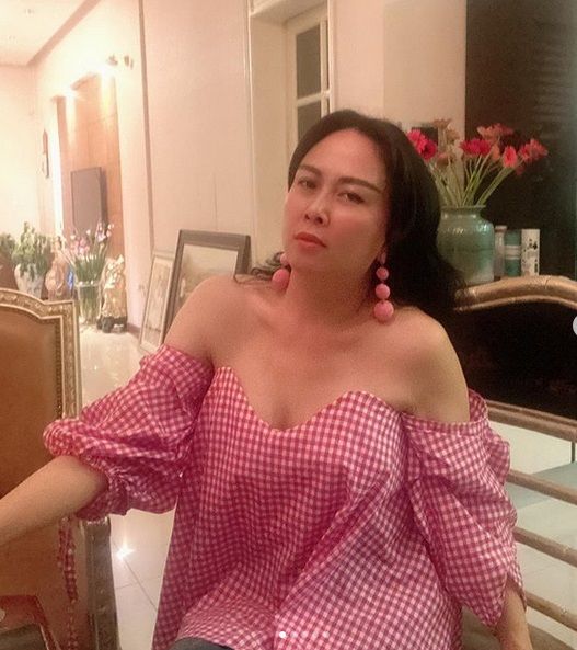 Hậu sinh con cho Quách Ngọc Ngoan, style Phượng Chanel ngày càng sến
