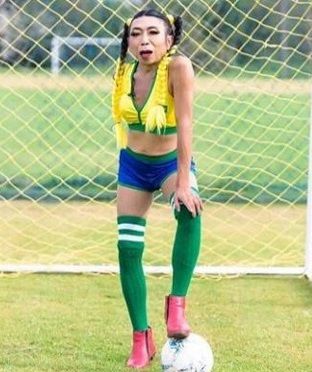 Thục nữ xứ Thái chuyển giới hút trai trẻ ngày ấy giờ ra sao?