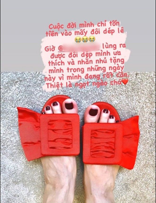 Mỹ nhân Việt mất điểm vì đôi chân gân guốc