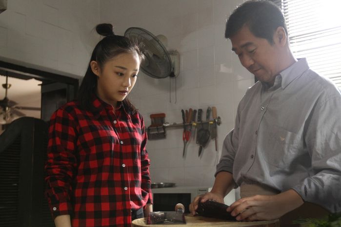 Cha dặn: Tranh việc đừng dùng quan hệ, giữ đàn ông đừng nắm quá chặt