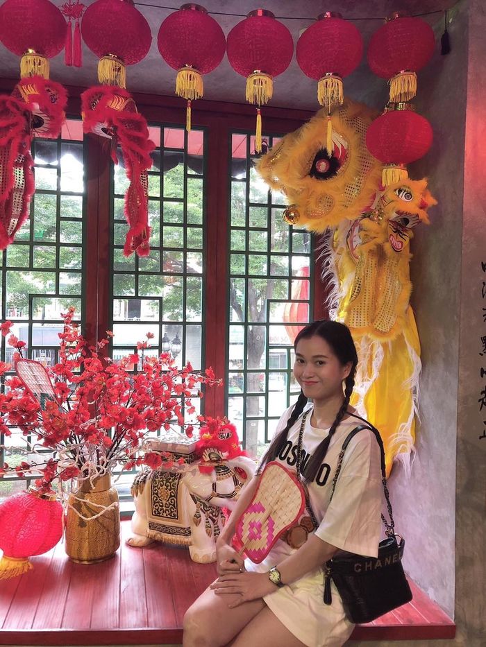 Lâm Vỹ Dạ ngày càng sành điệu