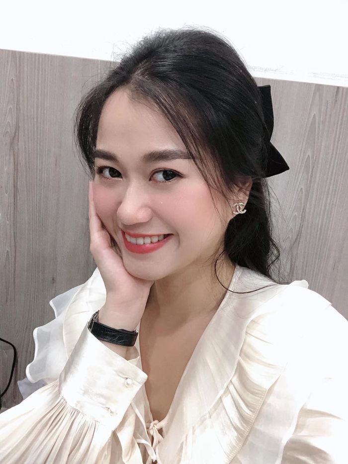 Lâm Vỹ Dạ ngày càng sành điệu