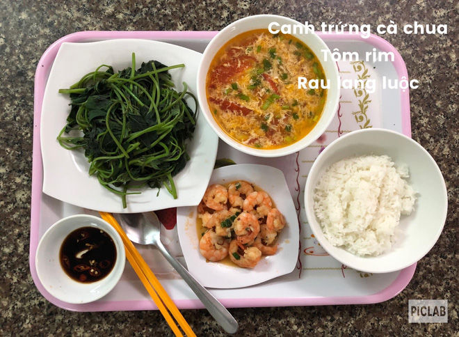 Chồng xắn tay vào bếp nấu cơm ở cữ, vừa đủ dinh dưỡng lại đẹp mắt