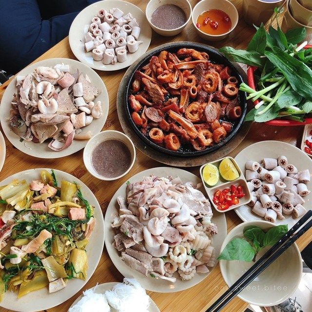 Mê ăn lòng lợn, óc lợn, cô gái bị bạn trai phũ: Kinh lên được