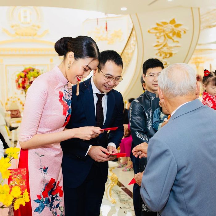 Mối quan hệ giữa Lan Khuê và gia đình chồng ra sao?