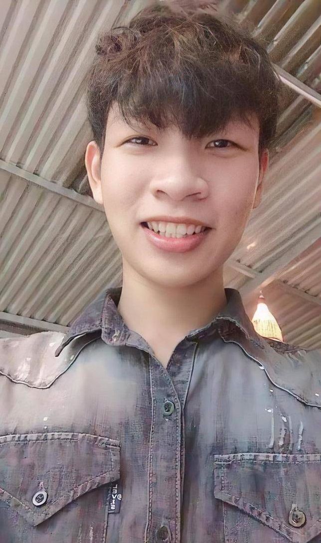Hoãn XKLĐ, nam sinh trốn mẹ đi làm công nhân, ôn thi đạt 29,75 điểm