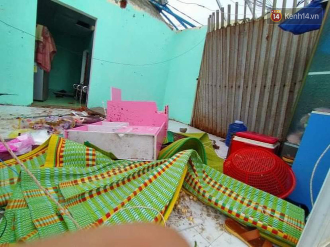 Cập nhật mới: Đảo Lý Sơn tan hoang khi bão số 9 càn quét qua