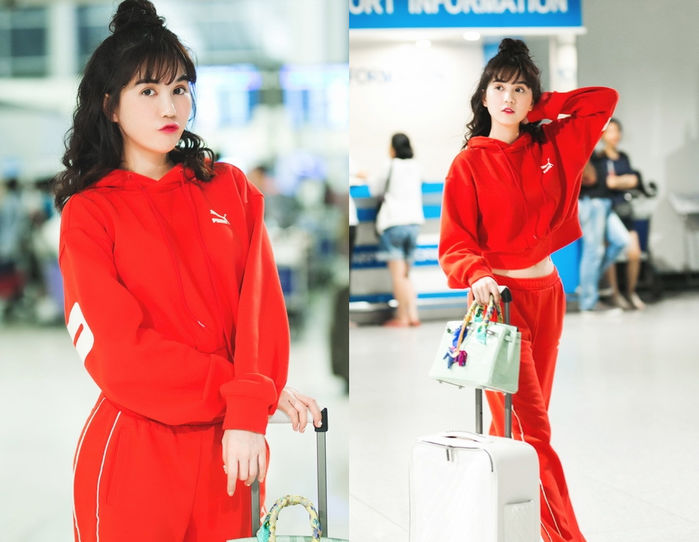 Style sân bay của Ngọc Trinh: Đến mặc quần phụ hồ cũng đầy cá tính