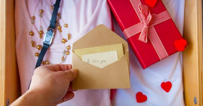 Tâm sự ngày 20/10: Phụ nữ thông minh không chờ quà của ai mang tới