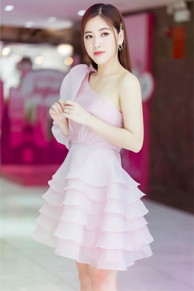 Tên thật đằng sau nghệ danh kêu như chuông của dàn sao Việt