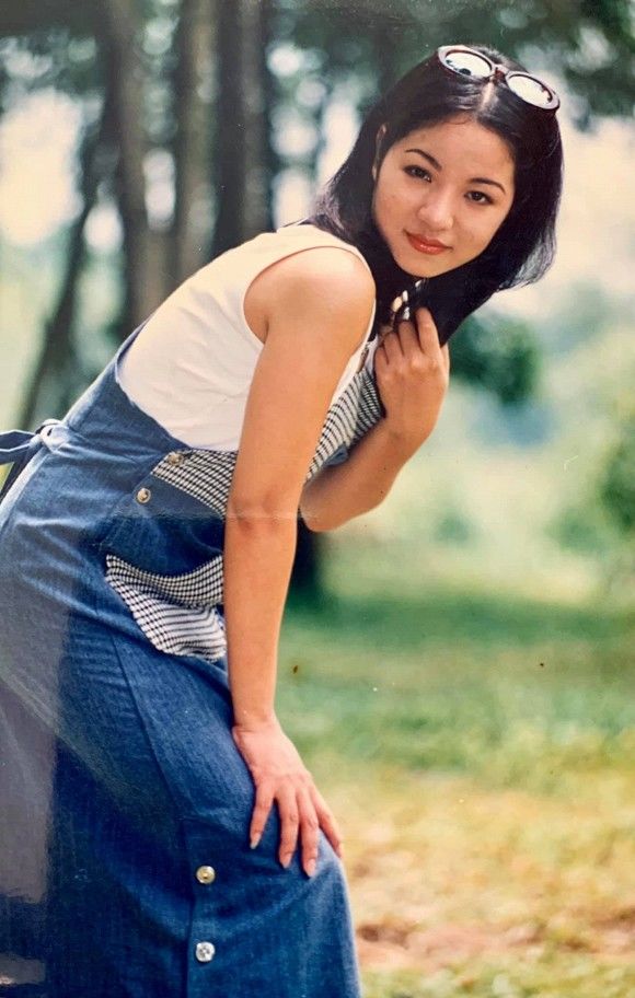 Ảnh thời trẻ của nữ nghệ sĩ hài đình đám
