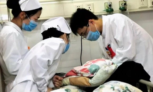 Bị ép uống nhiều, chú rể ngộ độc rượu, qua đời khi chưa kịp tân hôn