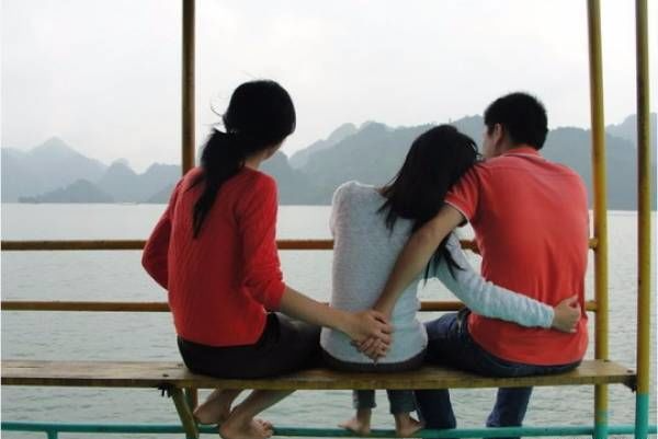 Yêu cô em nhưng làm việc tày trời với cô chị, thanh niên than khó xử