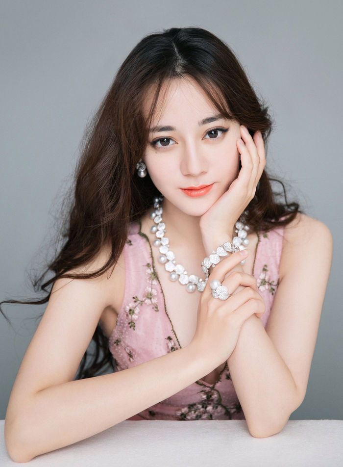 Top 10 mỹ nhân đẹp nhất châu Á 2020: Lisa năm thứ 3 liên tiếp dẫn đầu