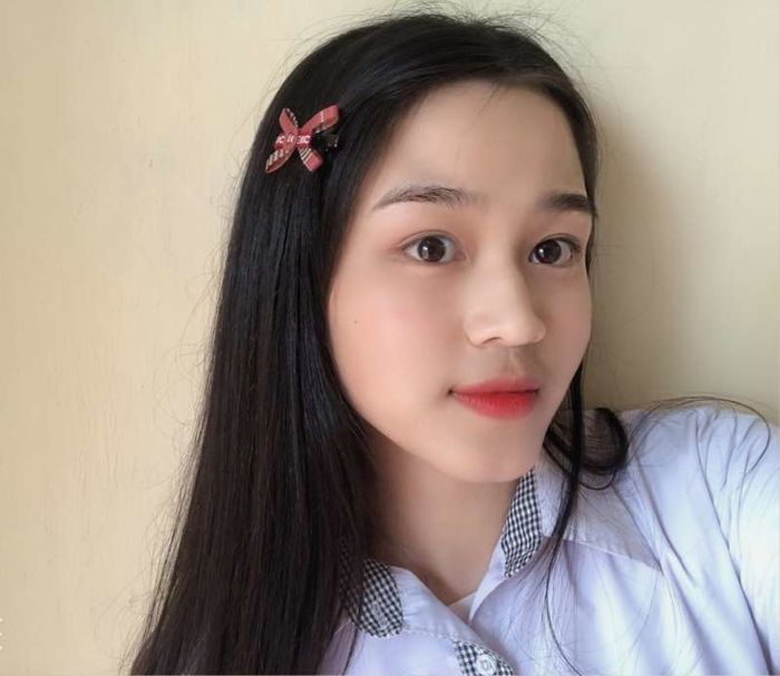 Ảnh đời thường của Hoa hậu Đỗ Thị Hà: Đôi chân dài tới 1,11m