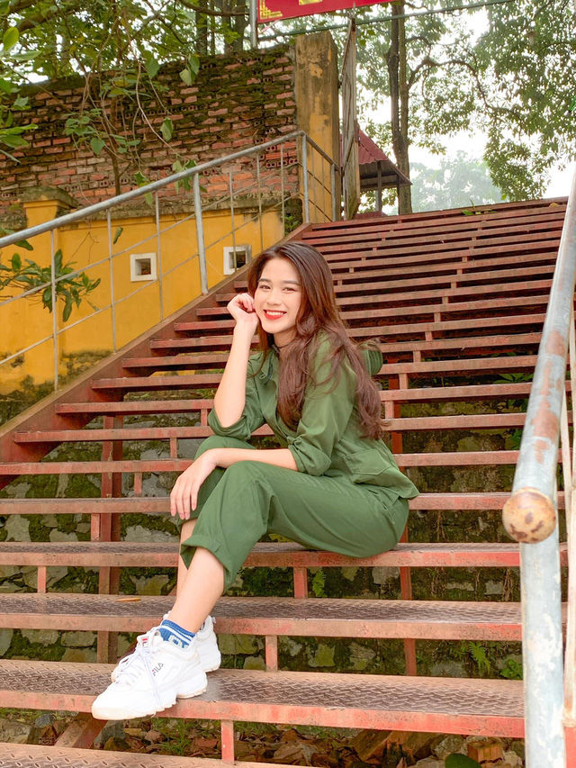Ảnh đời thường của Hoa hậu Đỗ Thị Hà: Đôi chân dài tới 1,11m