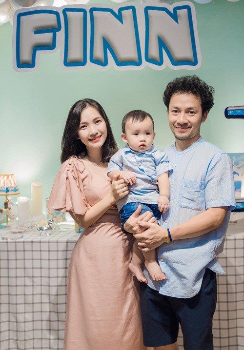 Rapper Tiến Đạt khéo chăm con, quý tử càng lớn càng có style y hệt bố