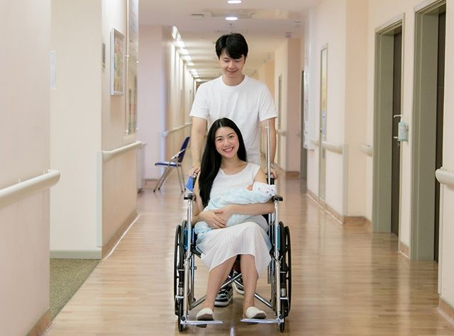 Sinh con giỏi như Á hậu Thúy Vân: Đau 2 tiếng, đẻ chỉ 3 phút