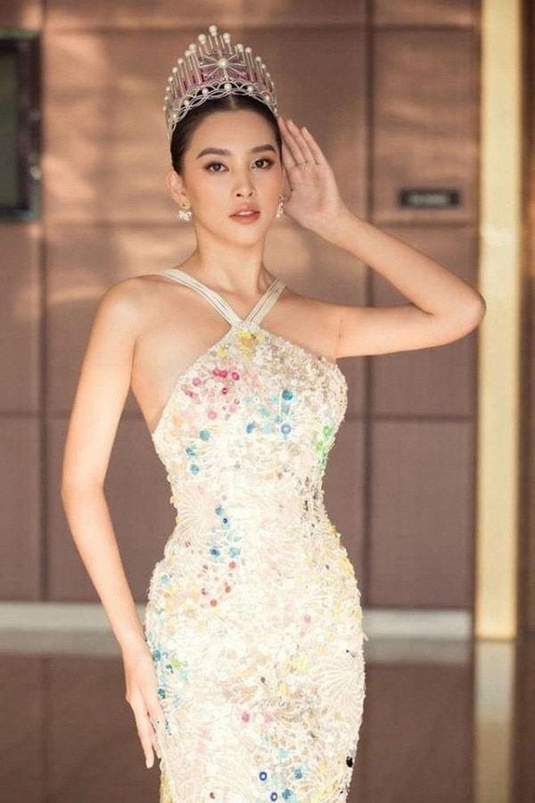Ảnh chưa qua chỉnh sửa của dàn Hoa hậu Việt: Tiểu Vy kém lung linh