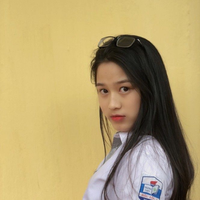 Ảnh thời ngố tàu của Hoa hậu Đỗ Thị Hà