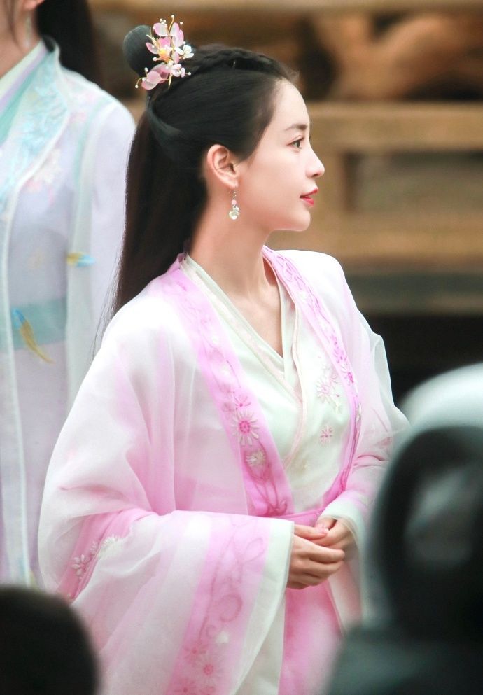 Cảnh đánh võ của Angelababy phim Trần Duyên bị chê giả trân