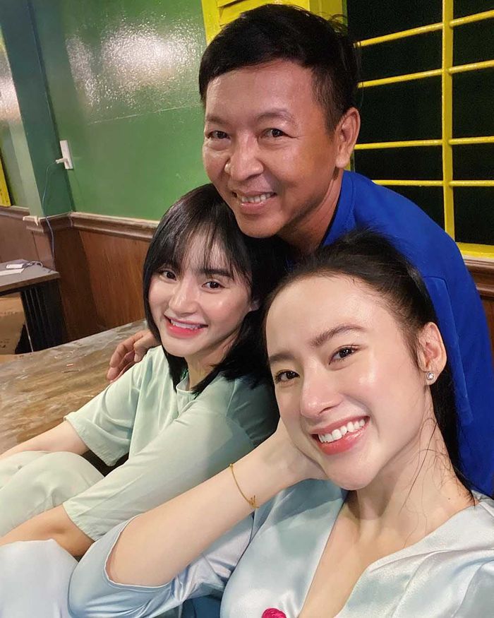 Angela Phương Trinh lên đồ sexy, khoe mặt mộc đáng mơ ước