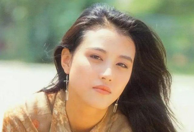 Chu Chỉ Nhược Châu Hải My bị xỉa xói U60 chưa chồng