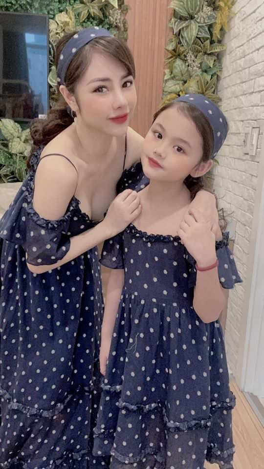 Chân dung bạn gái mới của Huỳnh Anh