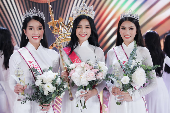 Đọ style đời thường của top 3 HHVN 2020: Khác nhau “một trời một vực”