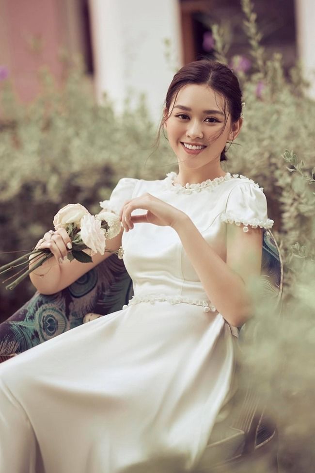 6 Hoa hậu, Á hậu Việt vội lấy chồng sau đăng quang